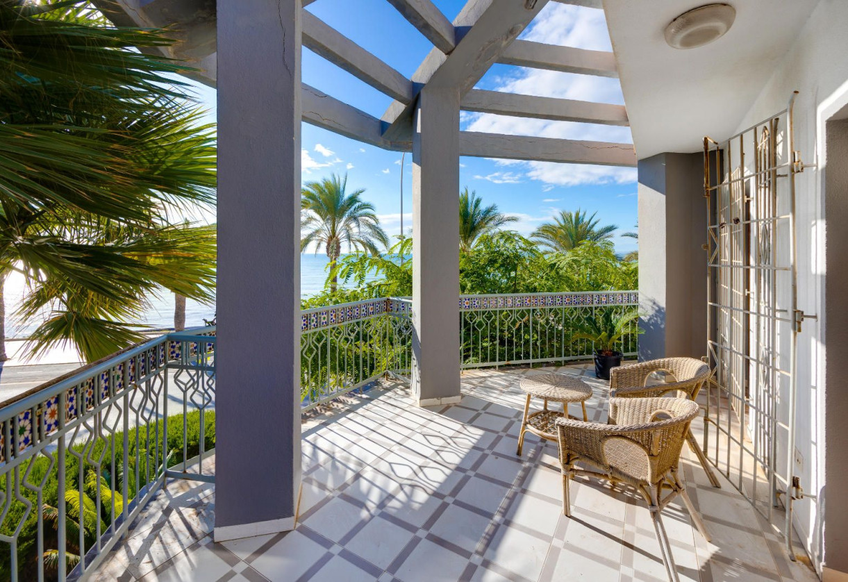 Resale · detached house · Santa Pola