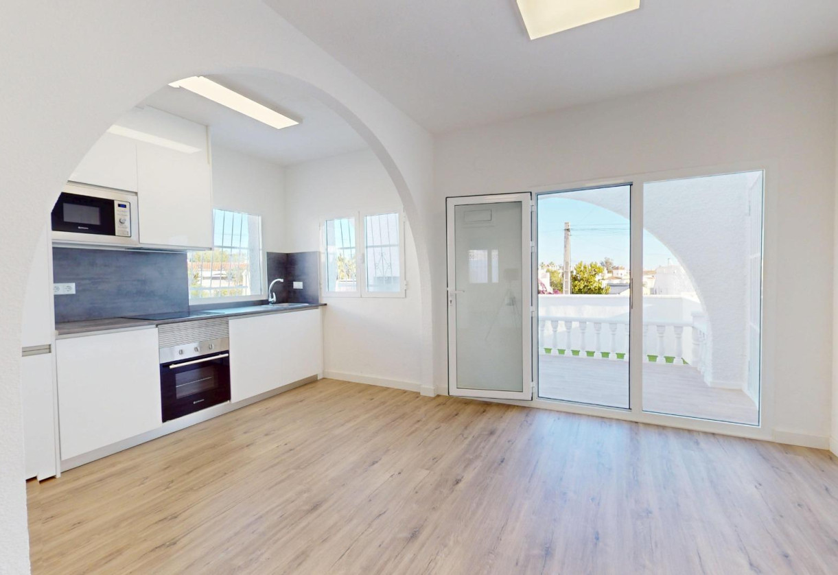 Rynek wtórny · Bungalow · San Miguel de Salinas · BLUE LAGOON