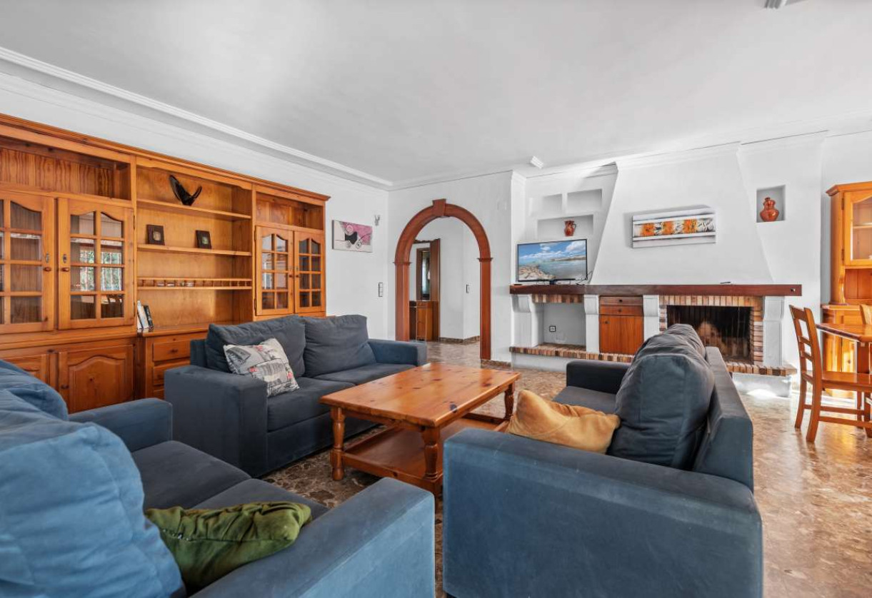 Sale · detached house · Calpe