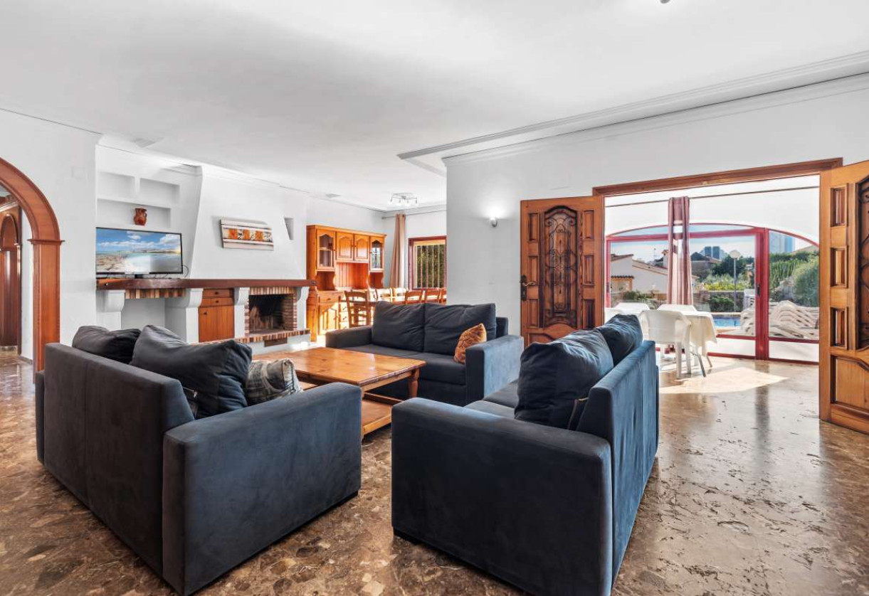 Sale · detached house · Calpe