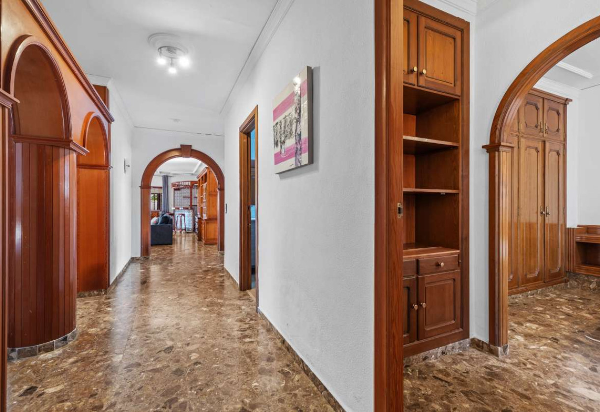 Sale · detached house · Calpe