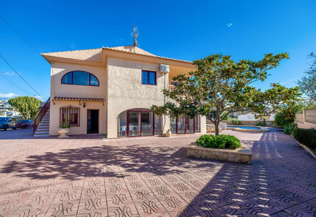 Sale · detached house · Calpe