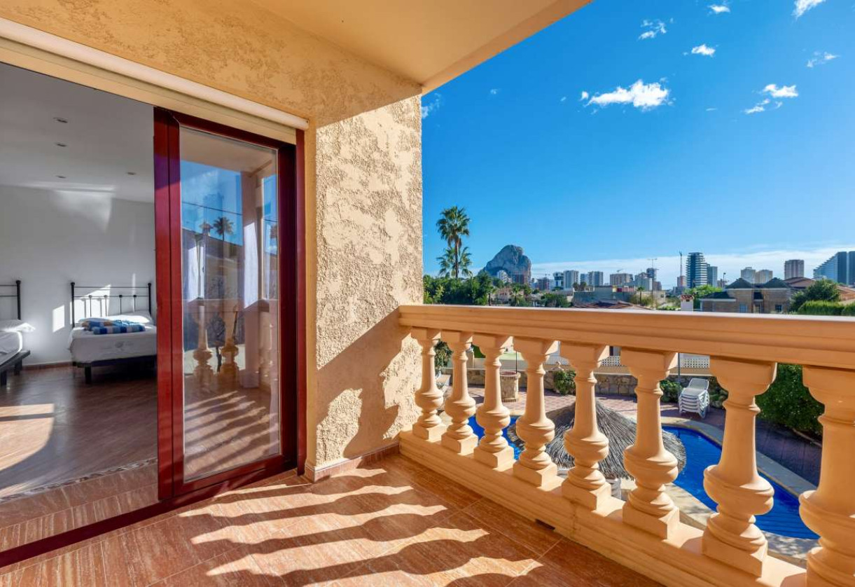 Sale · detached house · Calpe