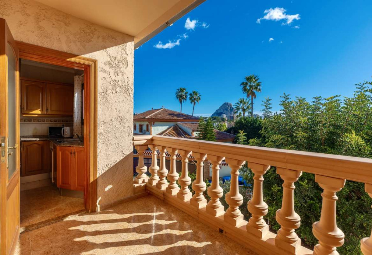 Sale · detached house · Calpe
