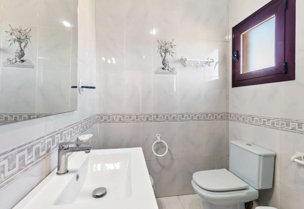 Sale · detached house · Calpe