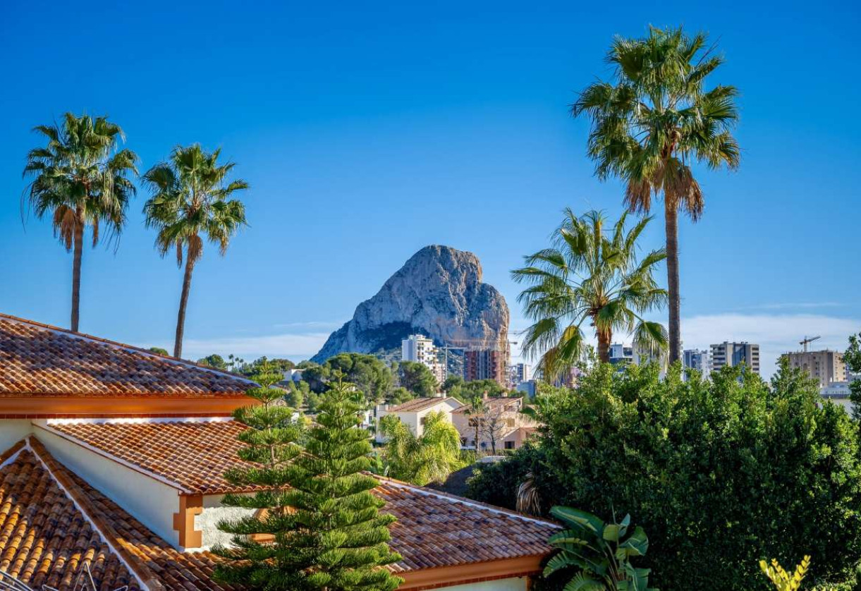 Sale · detached house · Calpe