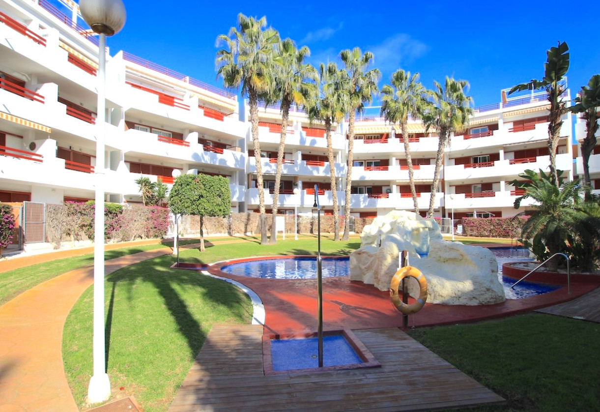 Resale · Apartment · Playa Flamenca