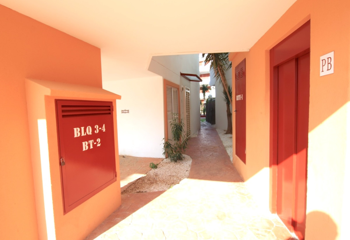 Resale · Apartment · Playa Flamenca