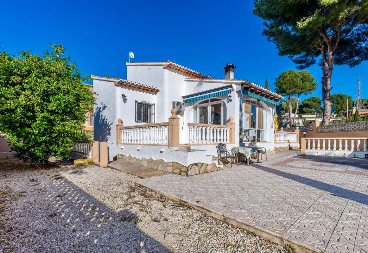 Sale · detached house · Calpe