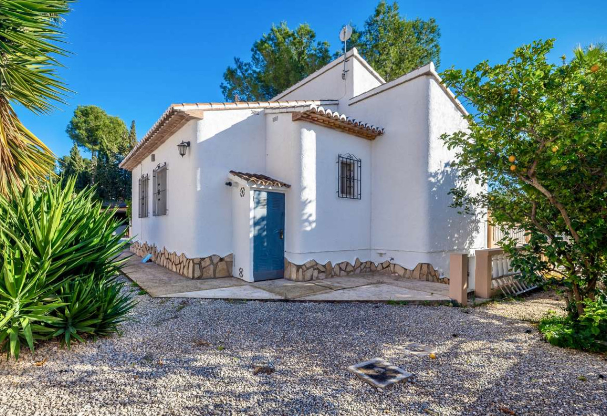 Sale · detached house · Calpe