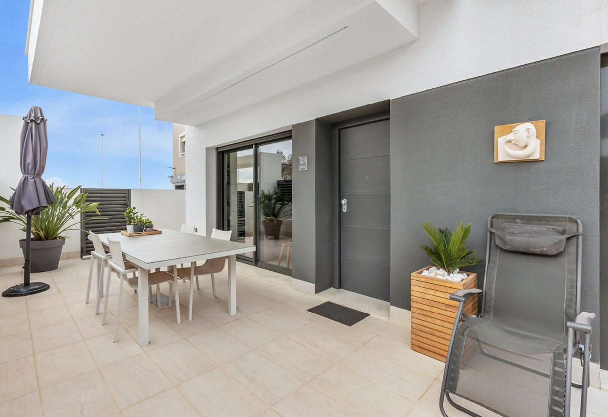 Rynek wtórny · 1. Apartment / flat · Torrevieja · Torrelamata - La Mata