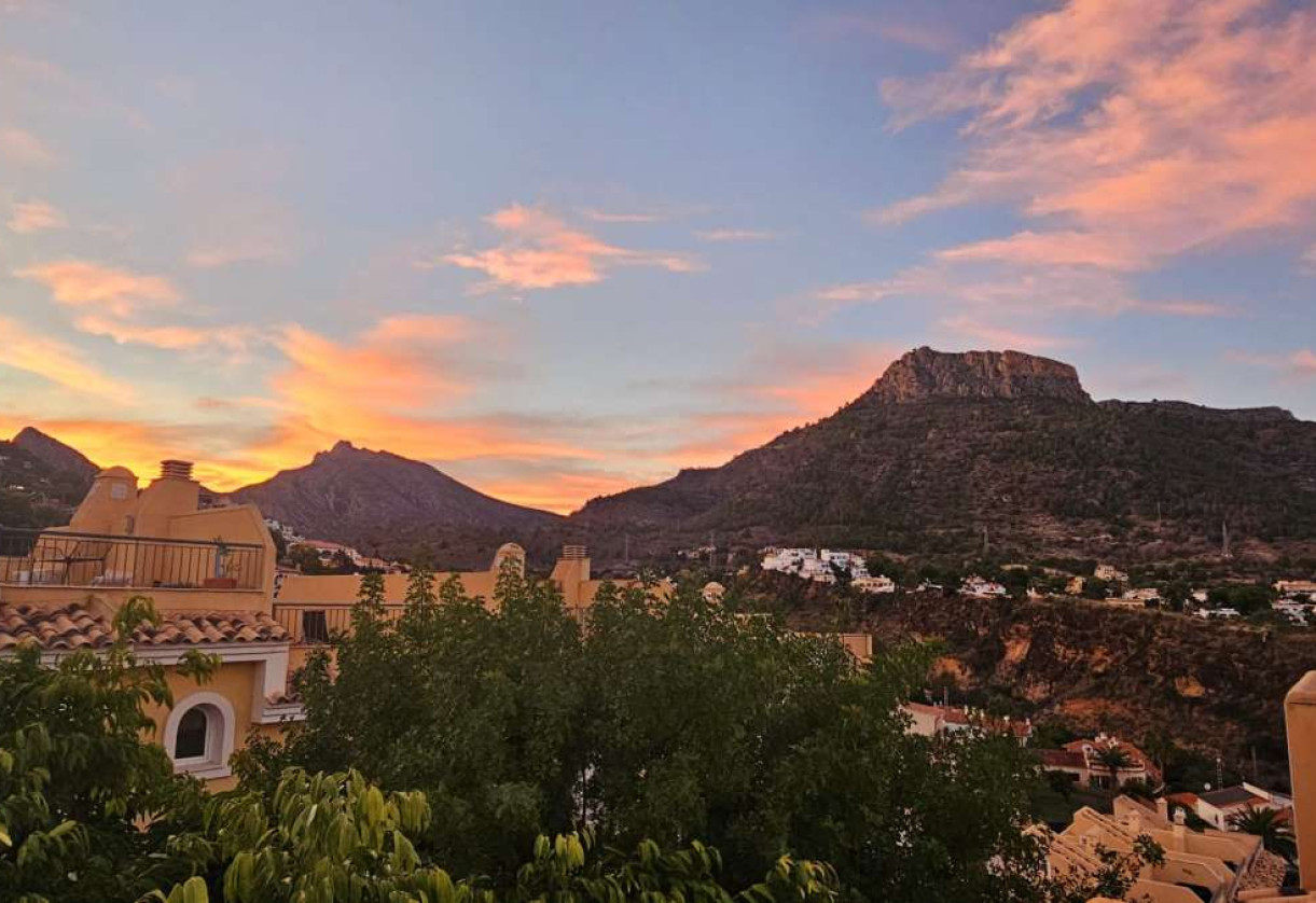 Resale · Townhouse · Calpe