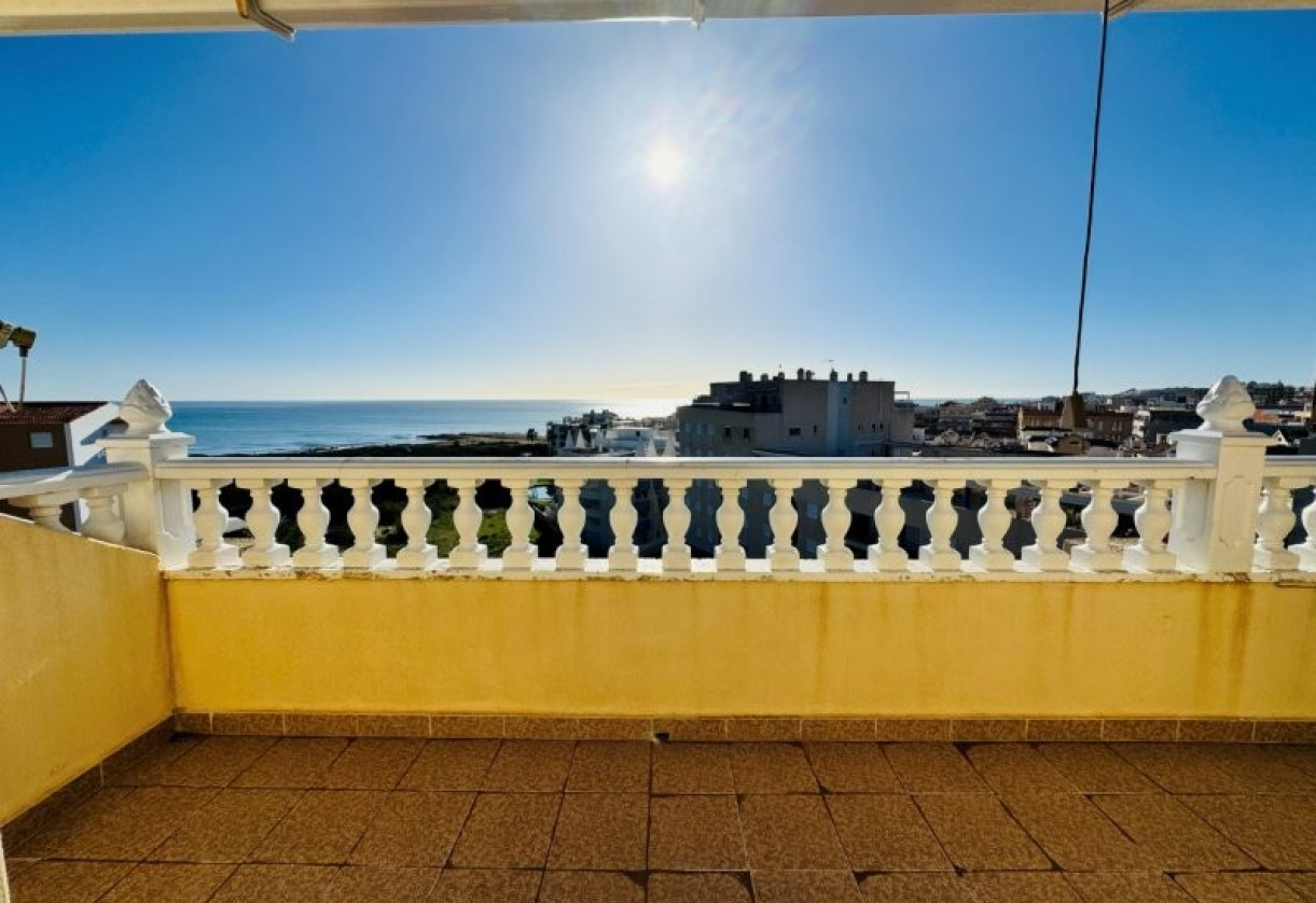 Rynek wtórny · penthouse · La Mata · Alanis