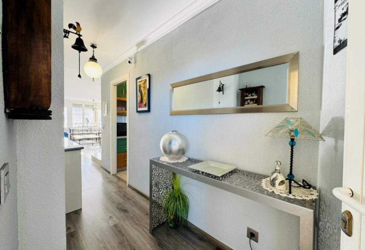 Rynek wtórny · penthouse · La Mata · Alanis