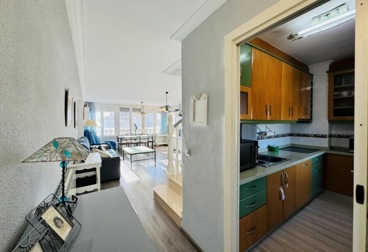 Rynek wtórny · penthouse · La Mata · Alanis