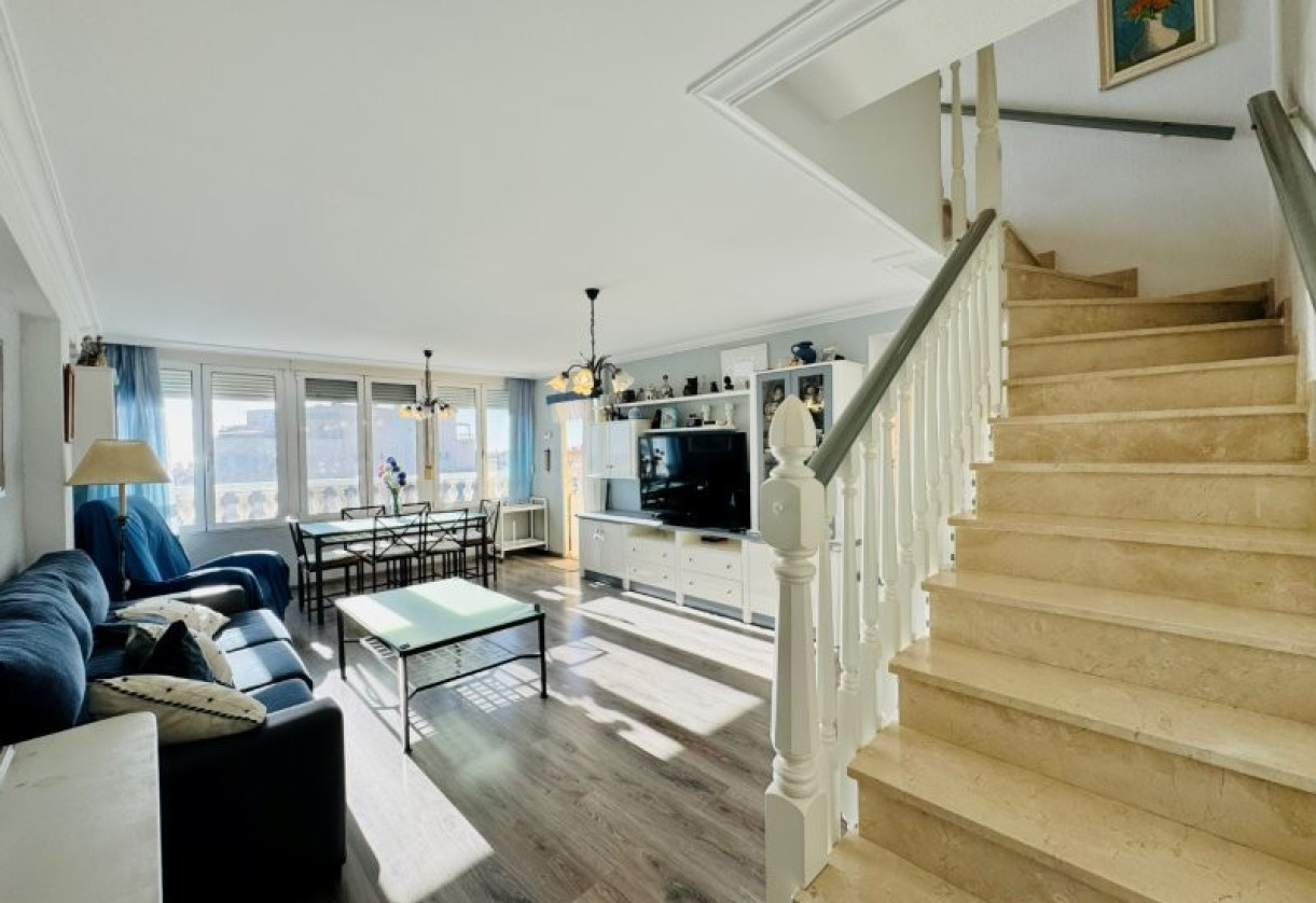 Rynek wtórny · penthouse · La Mata · Alanis