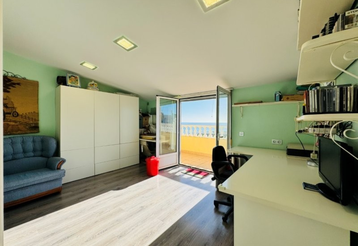 Rynek wtórny · penthouse · La Mata · Alanis