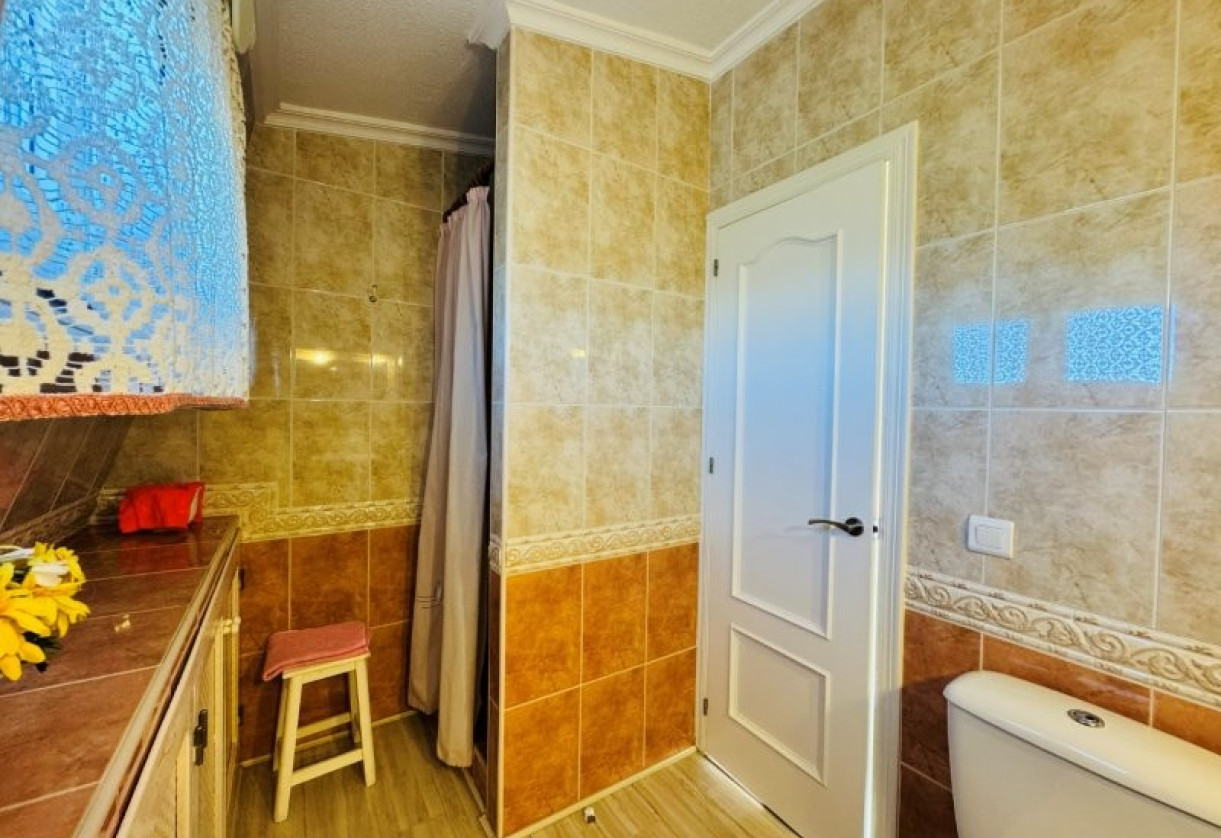 Rynek wtórny · penthouse · La Mata · Alanis