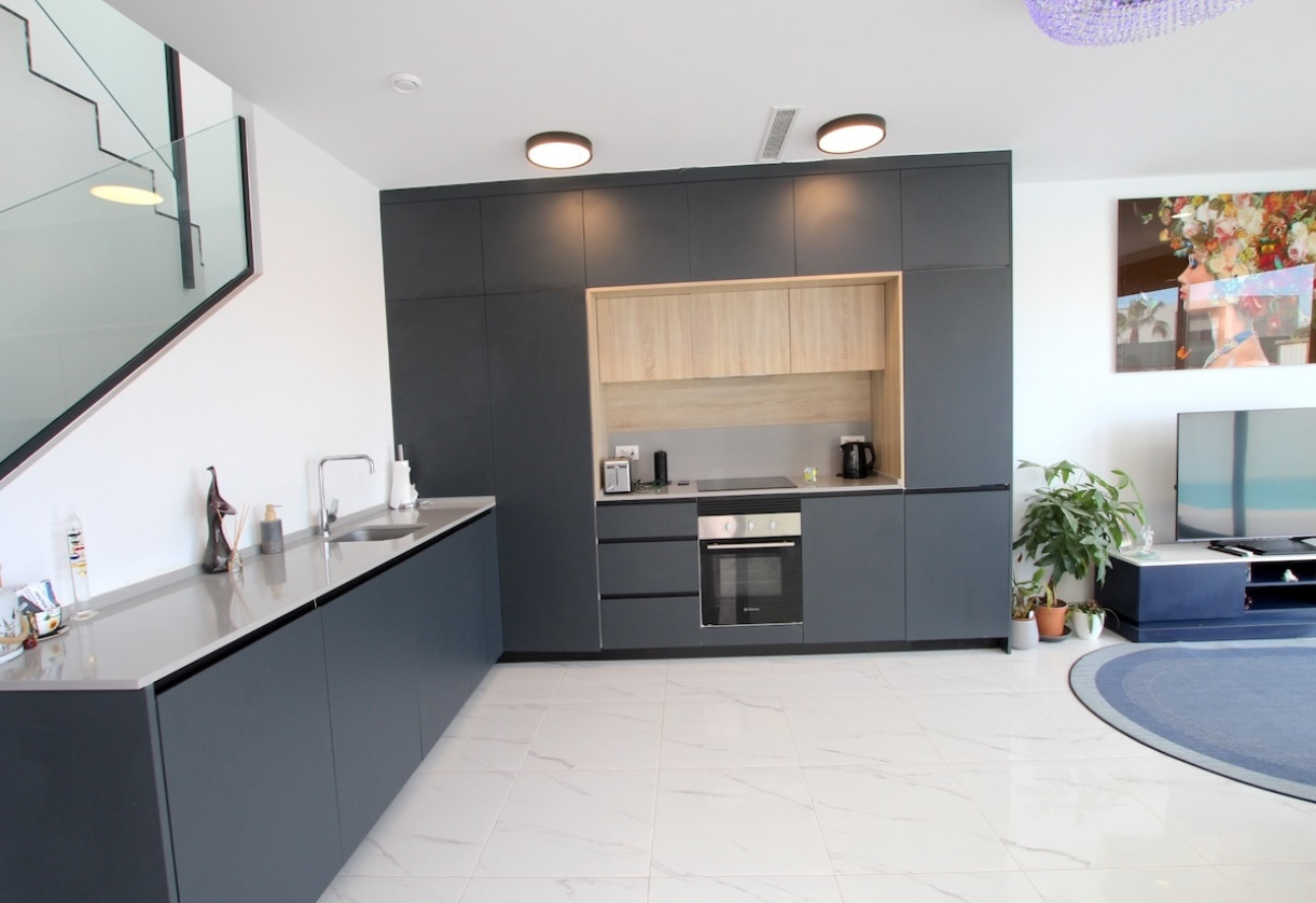 Sale · Villa · Los Montesinos - La Herrada