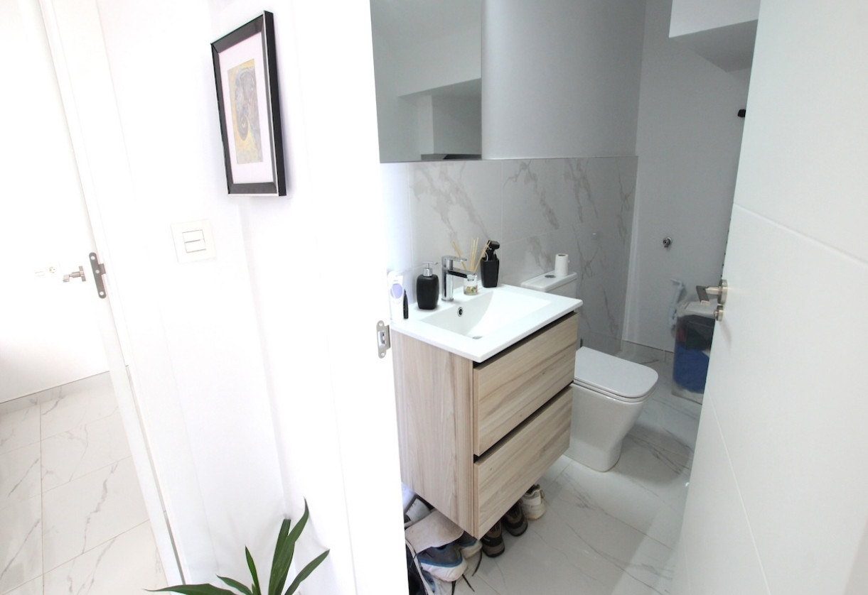 Sale · Villa · Los Montesinos - La Herrada