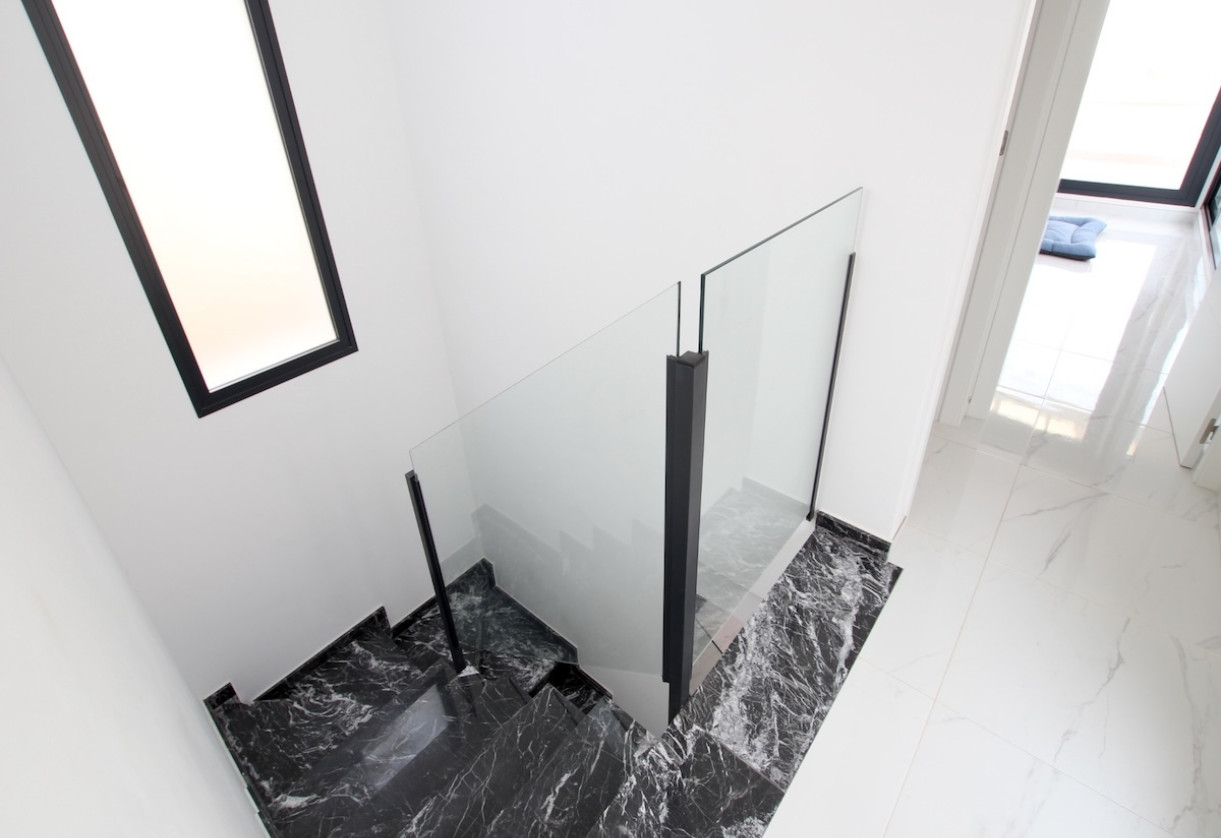 Sale · Villa · Los Montesinos - La Herrada