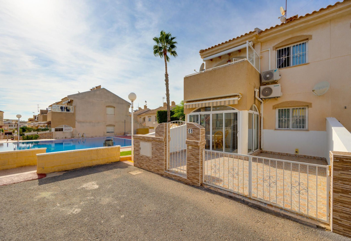 Rynek wtórny · Bungalows Planta Baja · Torrevieja · AGUAS NUEVAS
