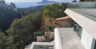 Resale · detached house · Altea