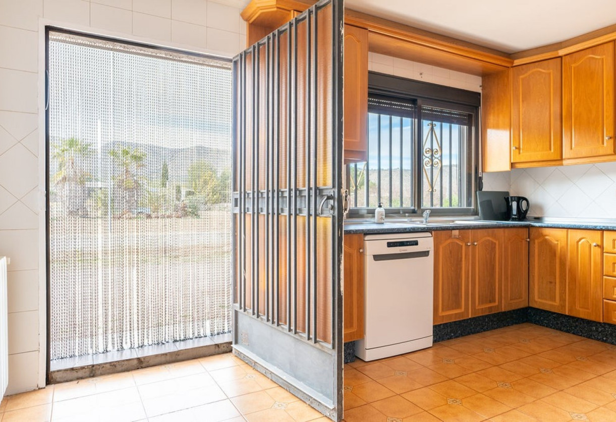 Sale · 3 Detached Villas · Hondón de las Nieves