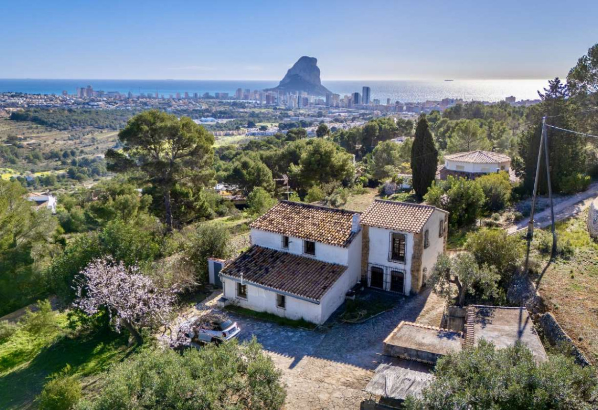 Sale · detached house · Calpe