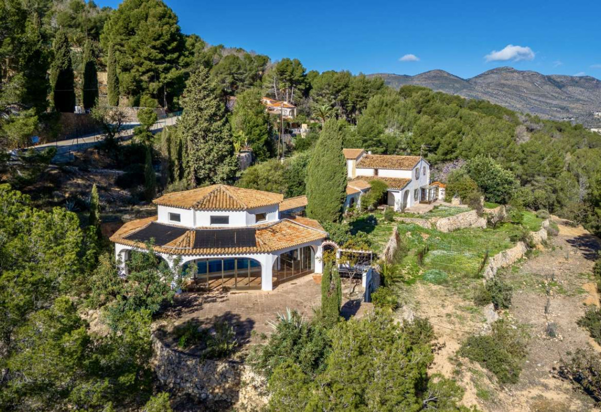 Sale · detached house · Calpe