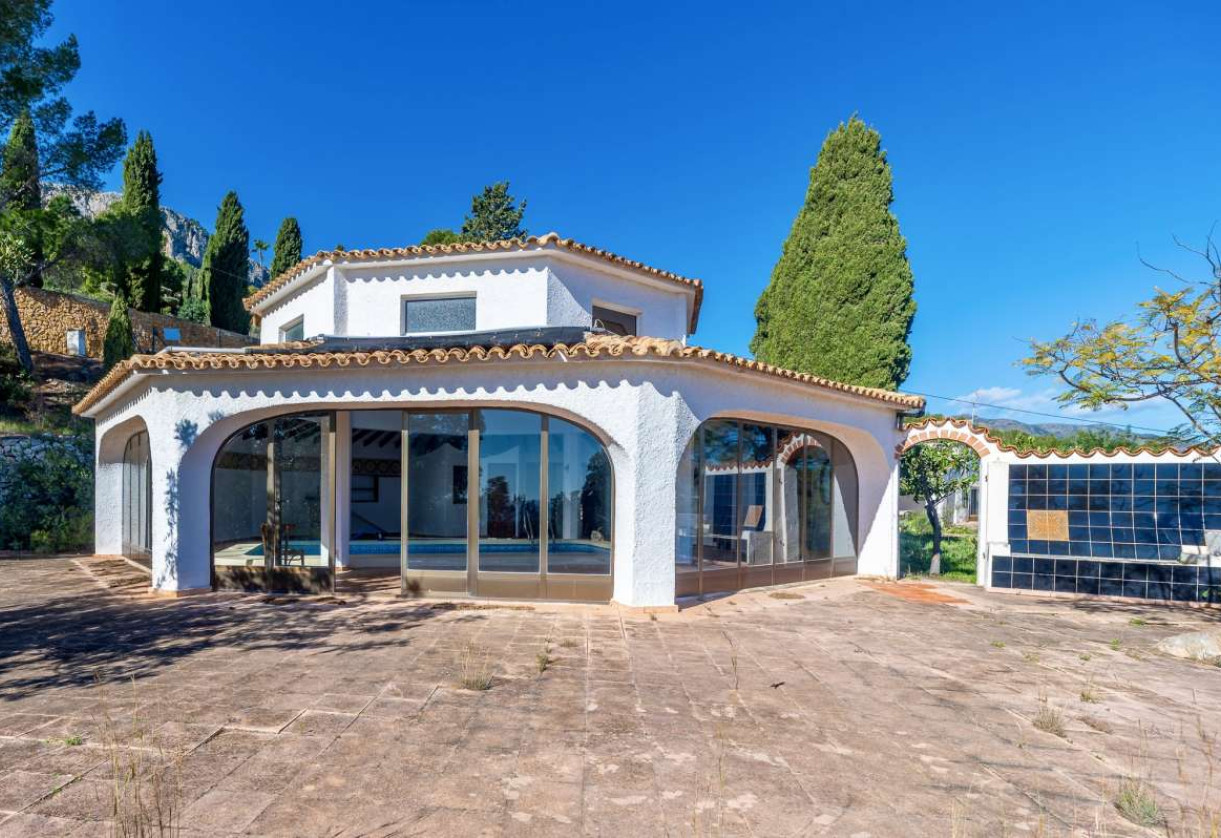 Sale · detached house · Calpe