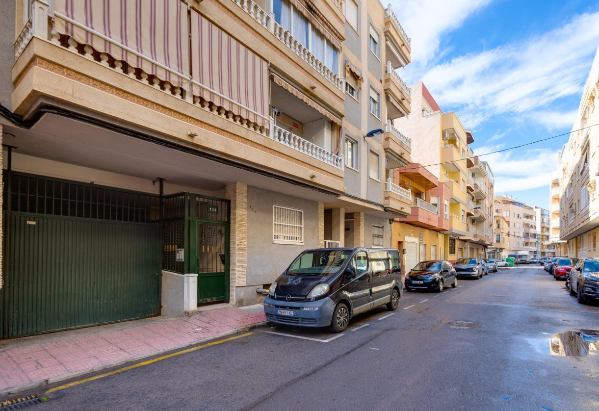 Sale · Garage · Torrevieja · Playa del cura