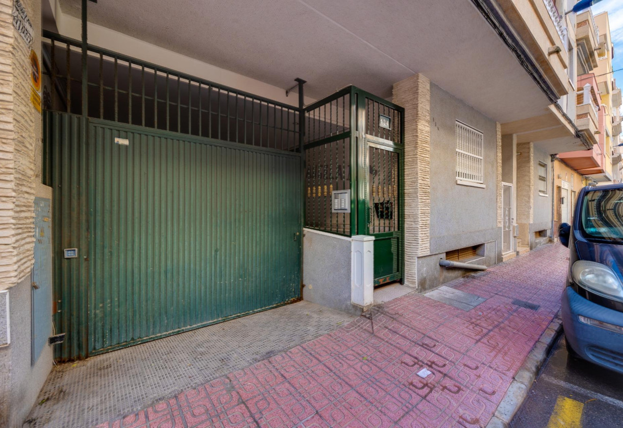 Sale · Garage · Torrevieja · Playa del cura