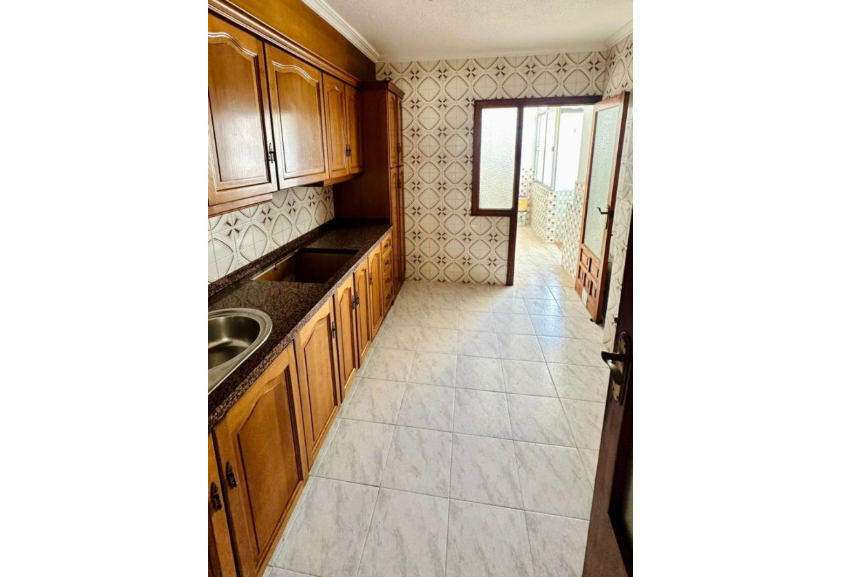 Rynek wtórny · Apartment · Torrevieja Centro · Torrevieja