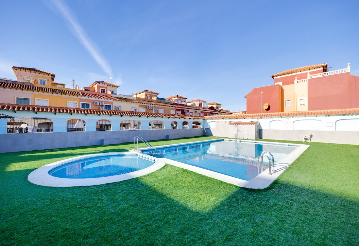 Resale · Townhouse · Torrevieja - La Torreta