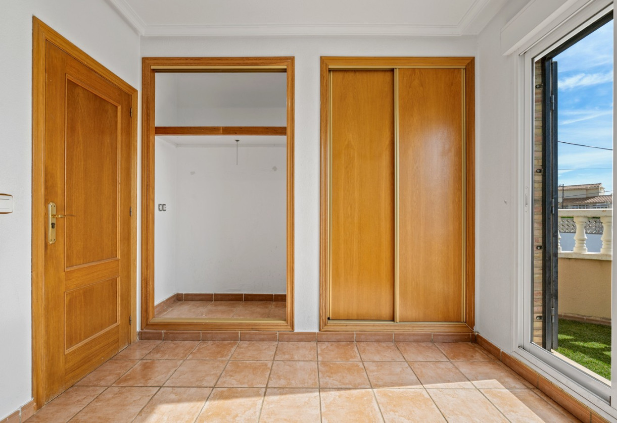 Rynek wtórny · Villa · Orihuela Costa · Castillo de Don Juan