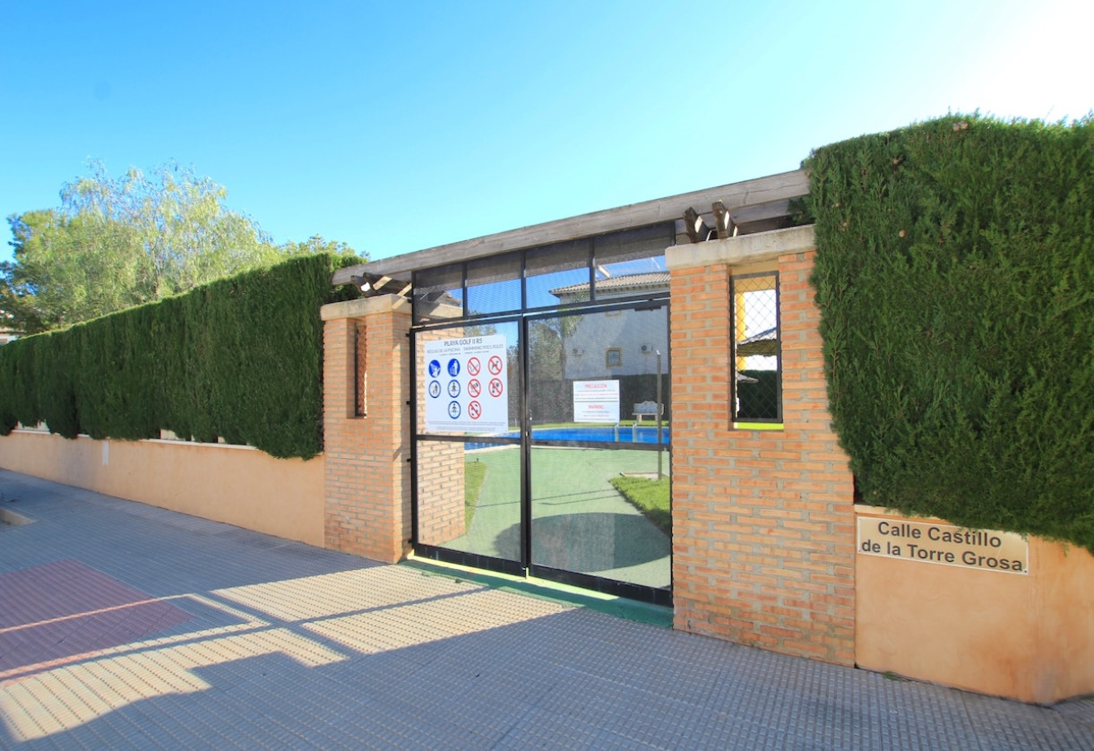 Resale · Apartment · Cabo Roig