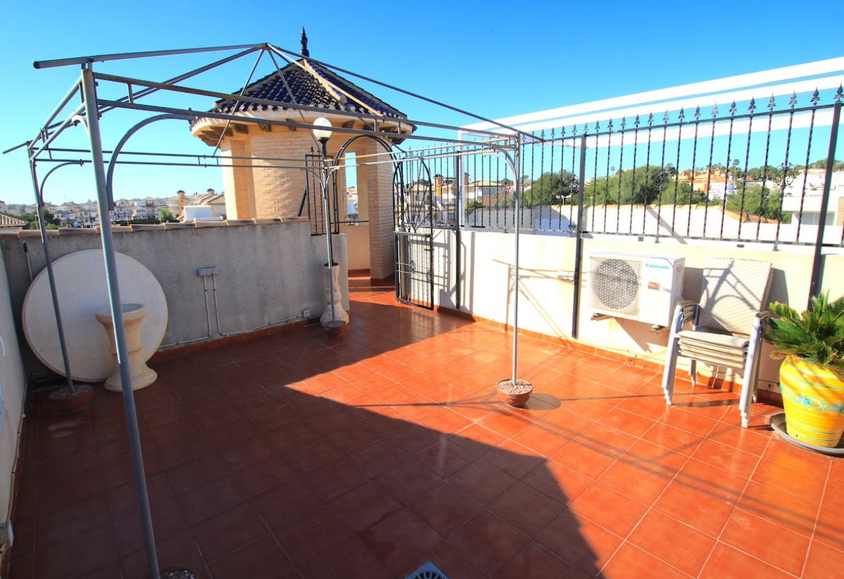 Resale · Apartment · Cabo Roig