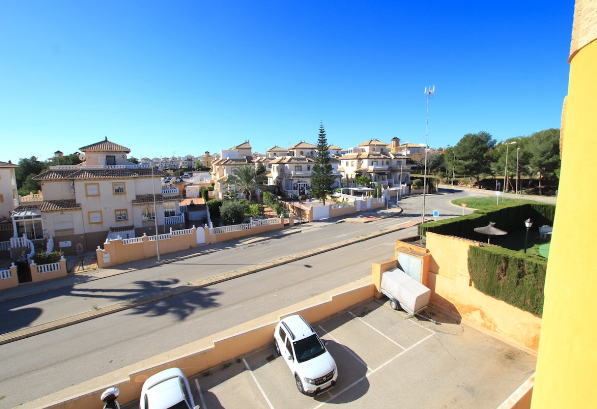 Resale · Apartment · Cabo Roig