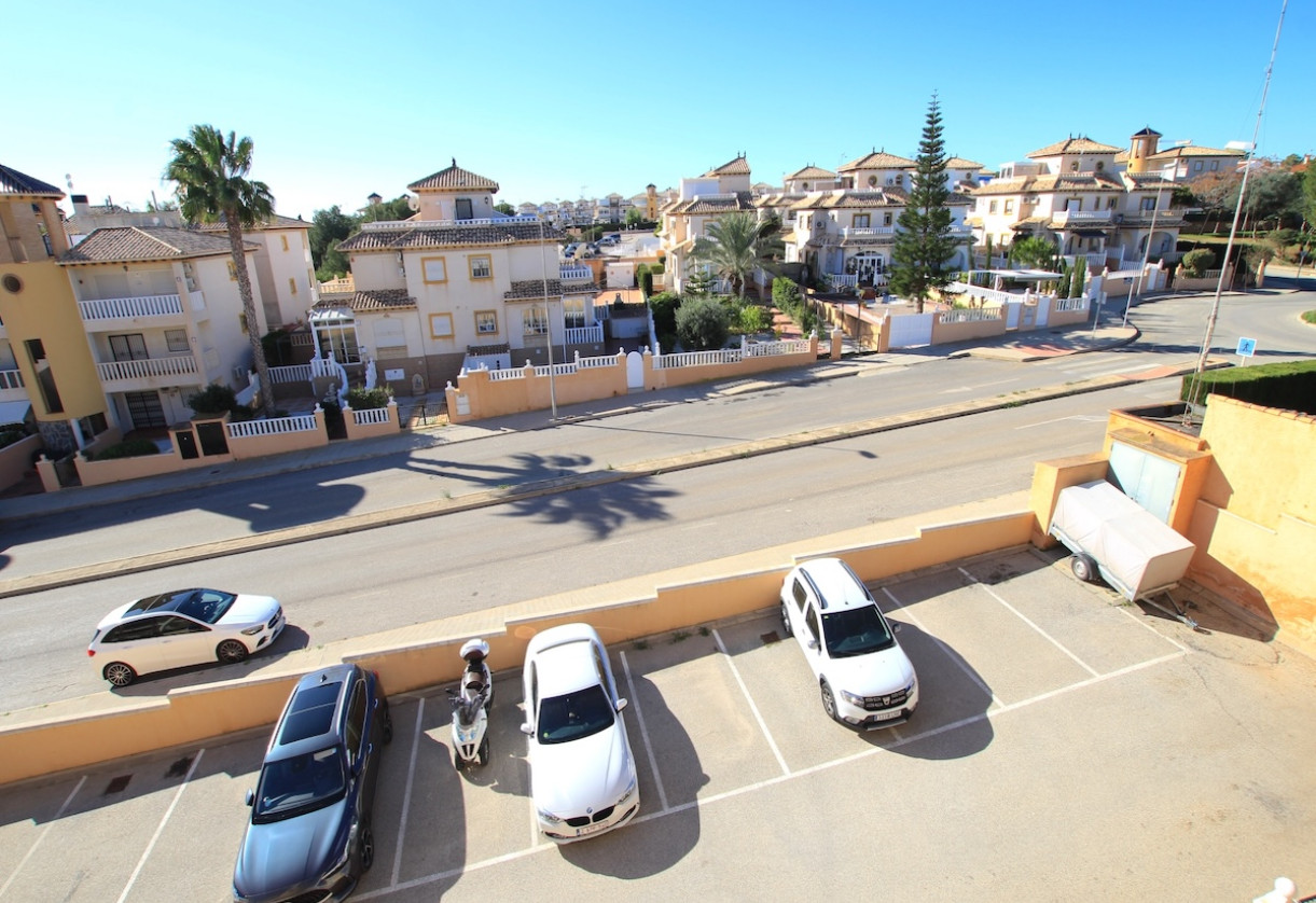 Resale · Apartment · Cabo Roig