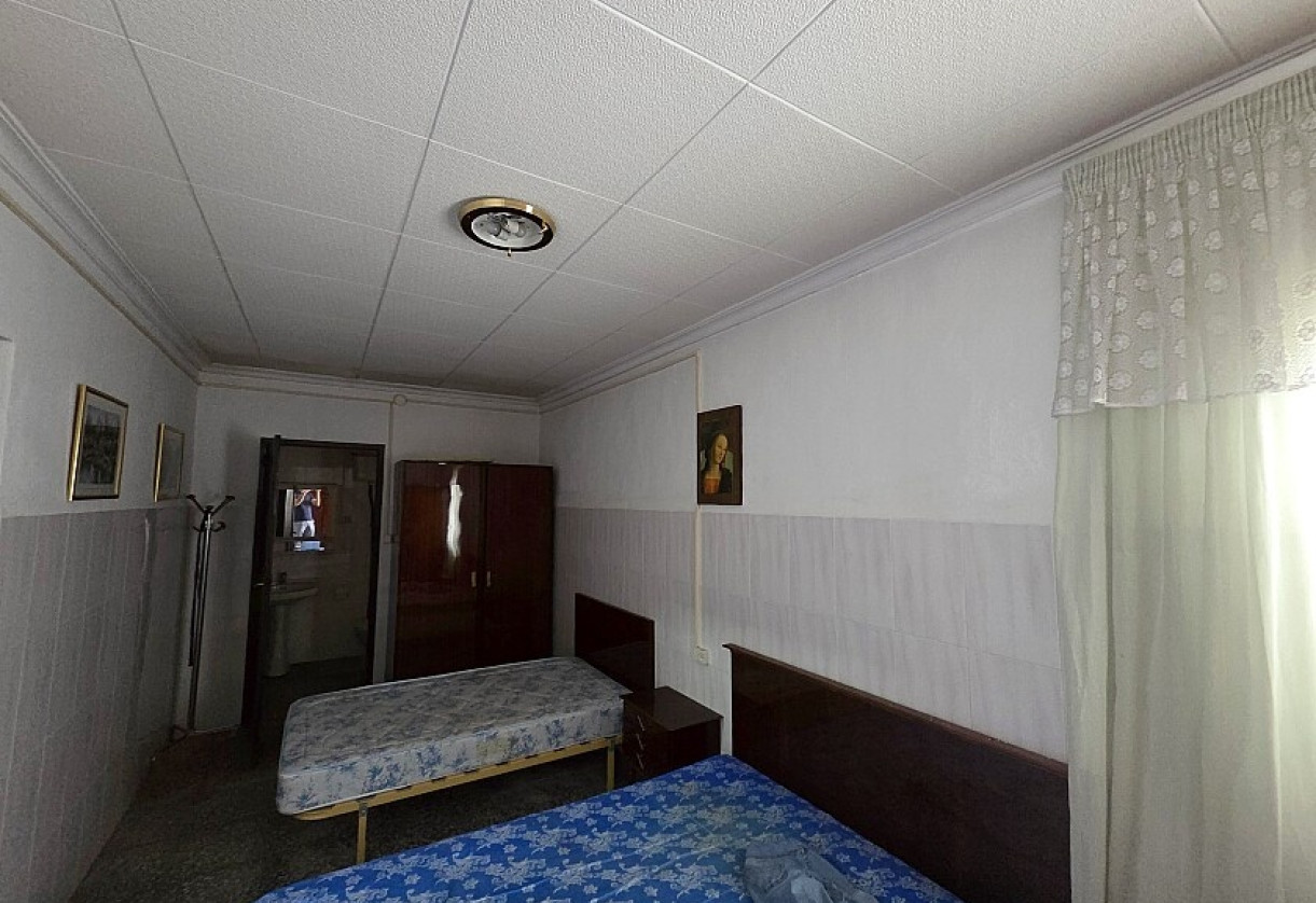 Resale · Country house · Catral