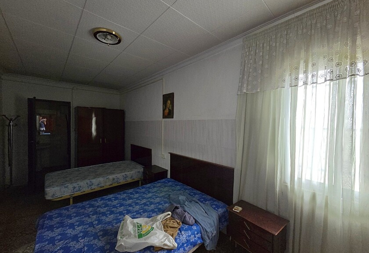 Resale · Country house · Catral