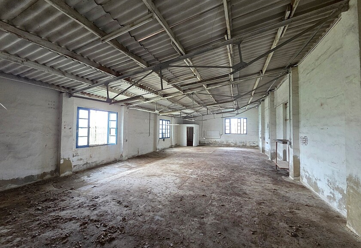 Resale · Country house · Catral