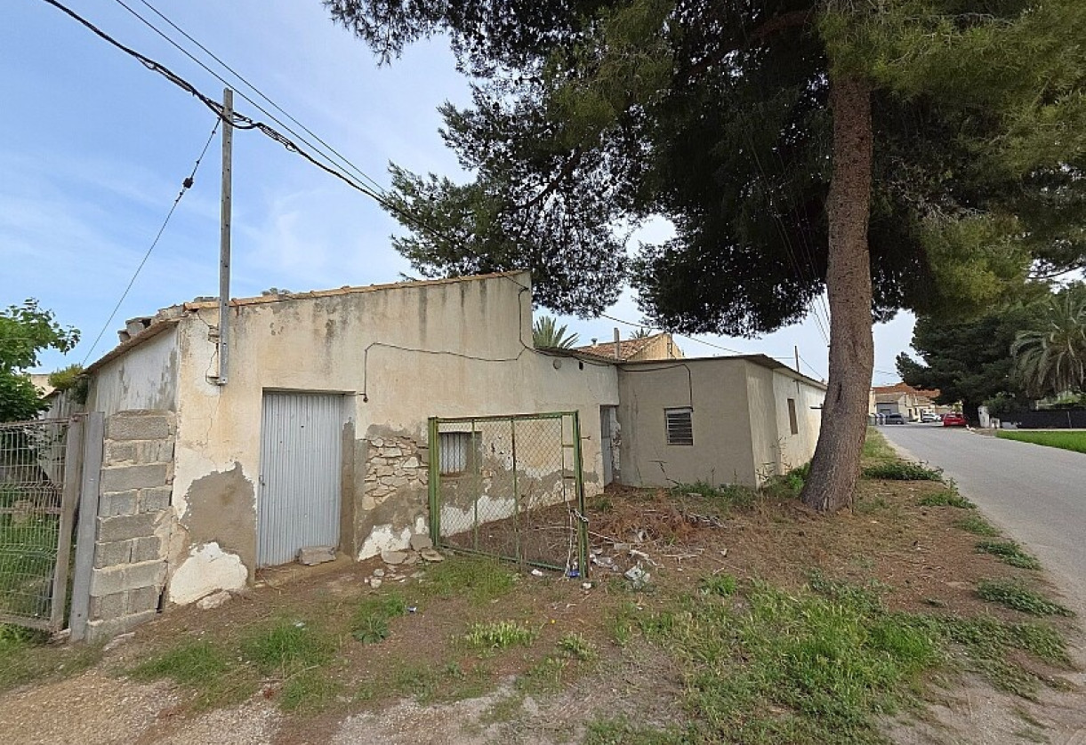 Resale · Country house · Catral