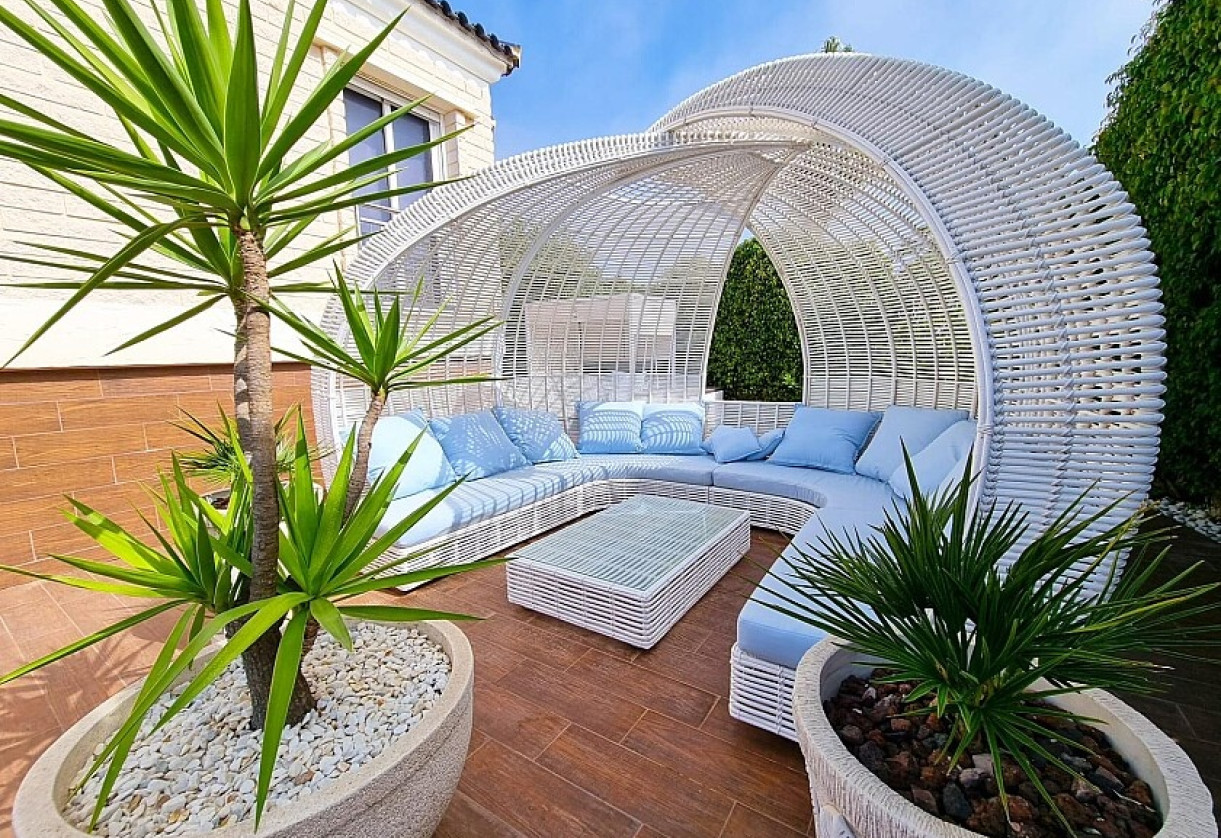 Reventa · Villa · La Mata