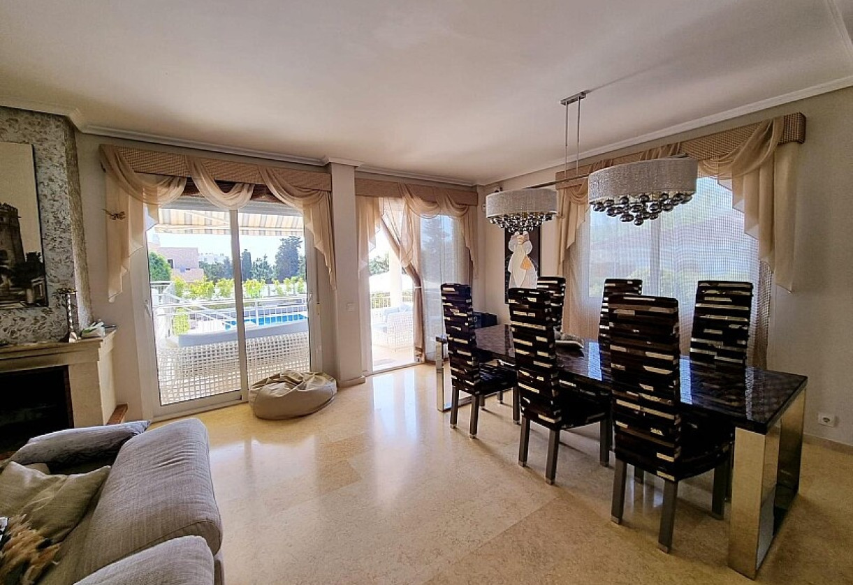 Reventa · Villa · La Mata