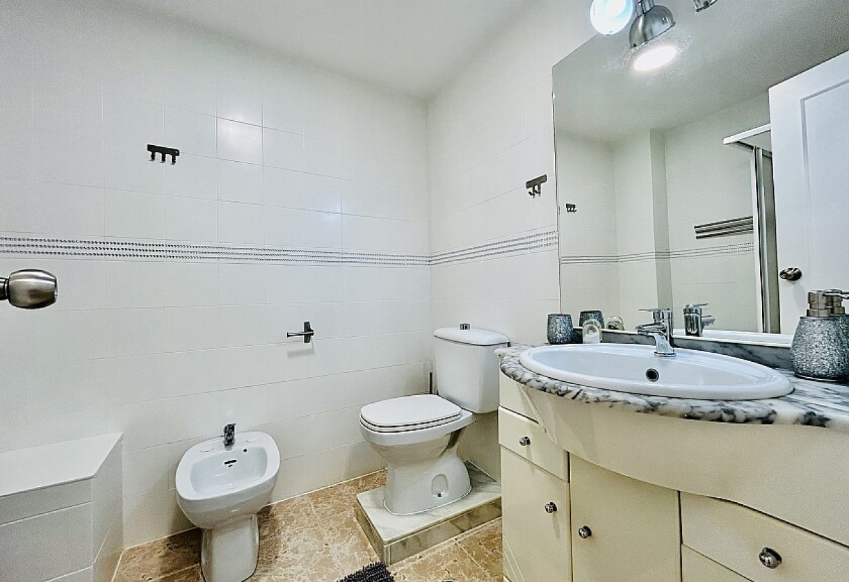 Reventa · Apartment · Torrevieja · Playa del Acequión