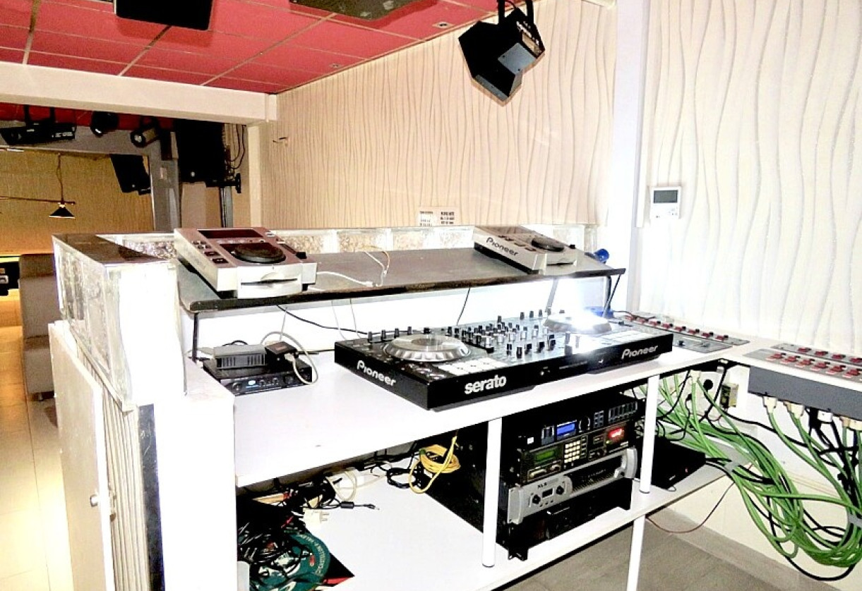 Sale · Commercial · Orihuela Costa · villamartin