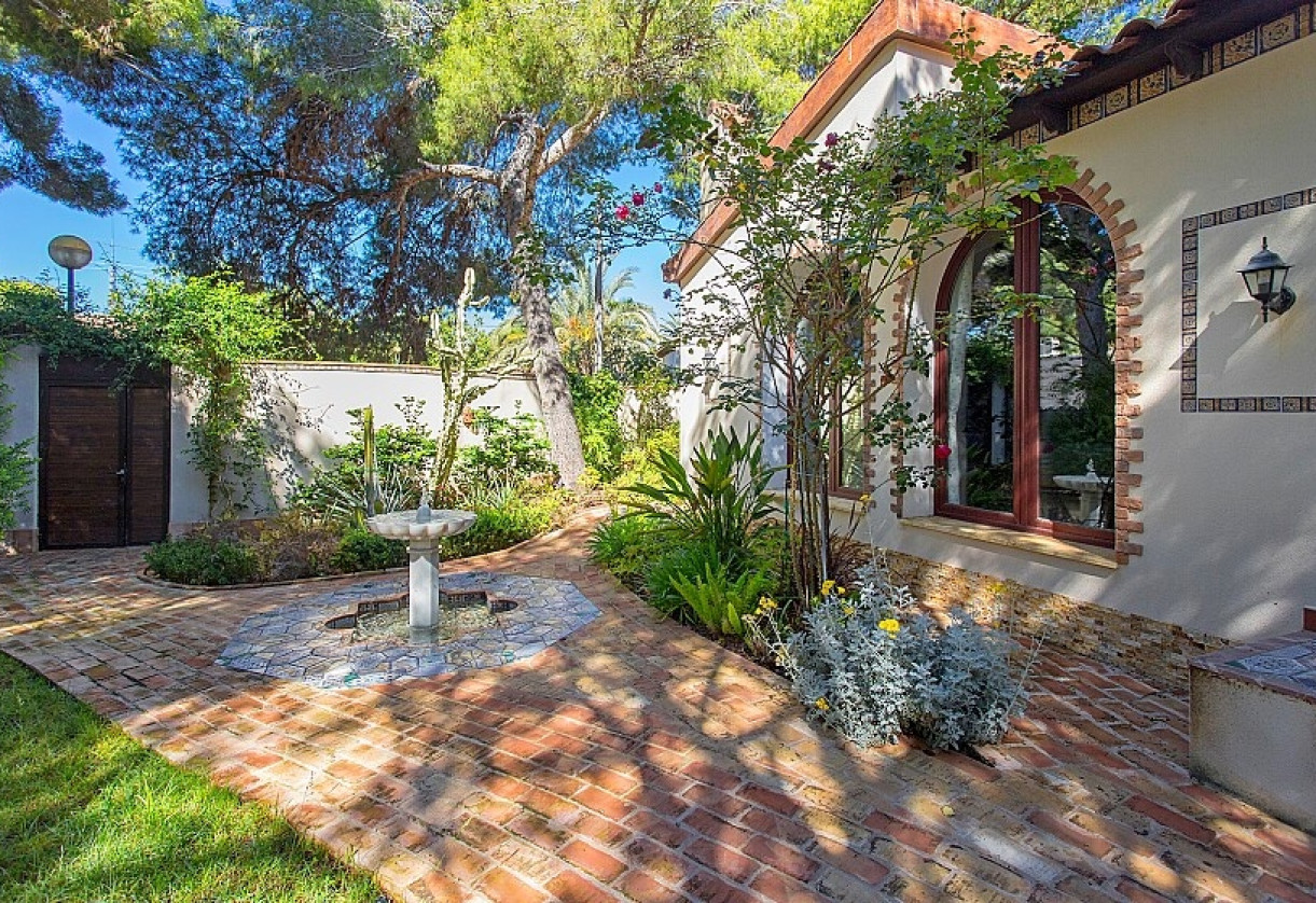 Sale · Villa · Orihuela Costa · Punta Prima