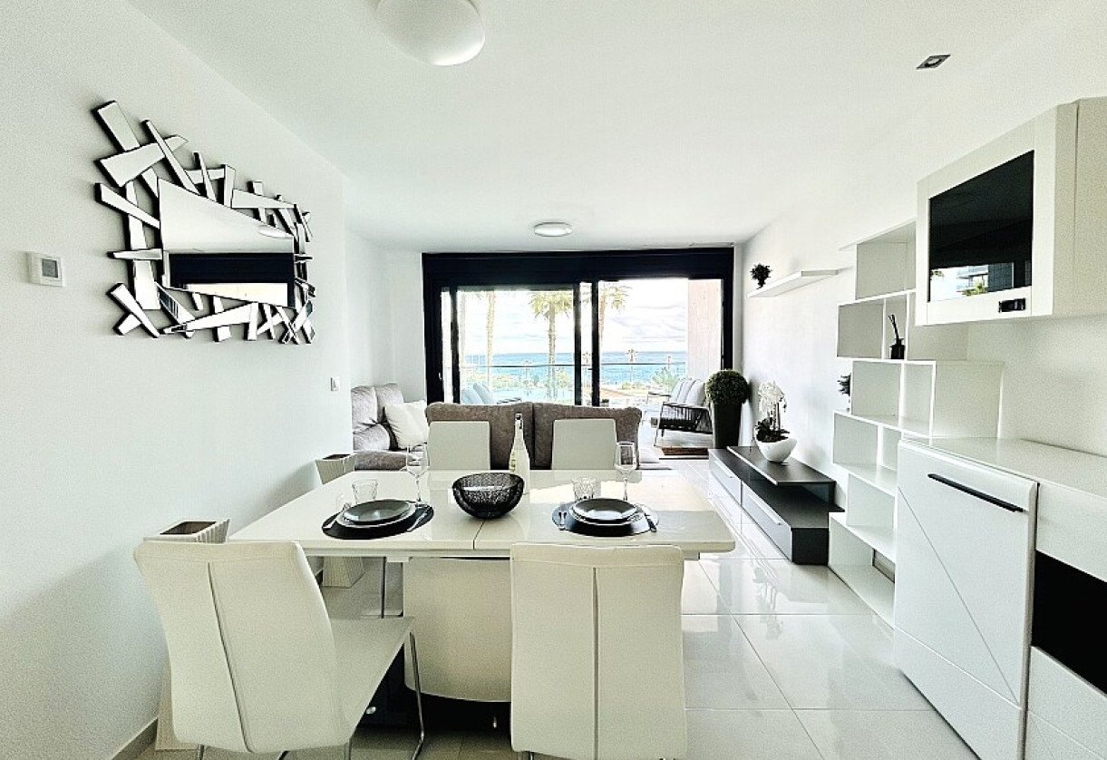 Rynek wtórny · Apartment · Punta Prima